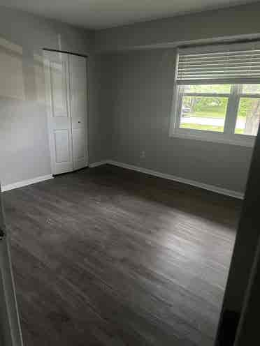 Looking for LGBTQ+ roomie!