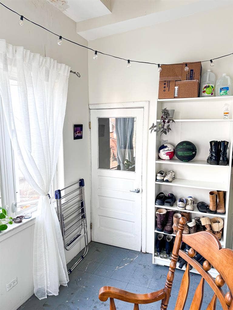 Looking for Roommates in Lakeview!