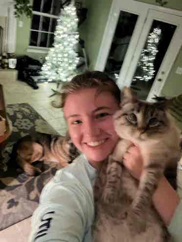 Looking for pet-loving roommate(s)!
