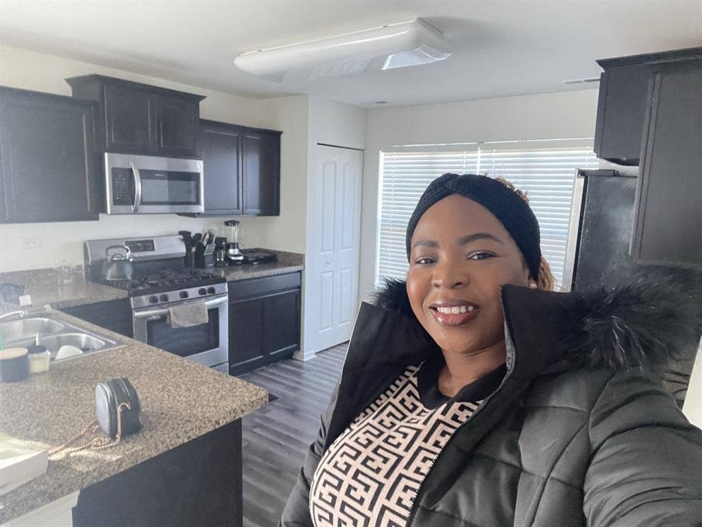 I am Lisa, years old professional