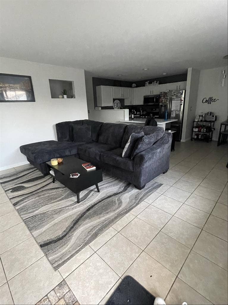 Room for rent!!