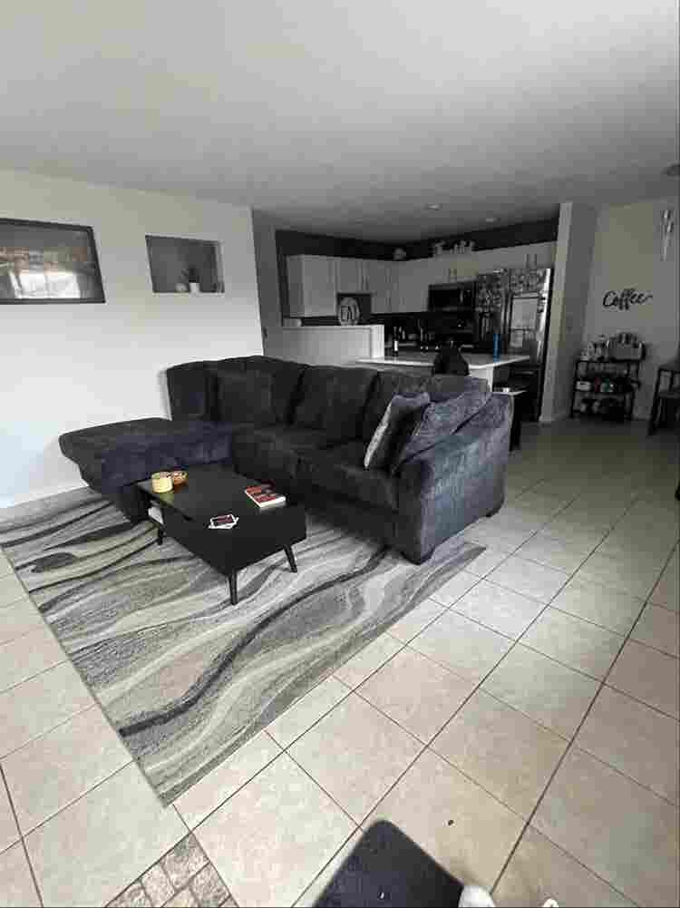 Room for rent!!