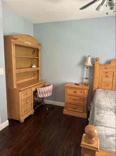 Furnished room  utilities inc