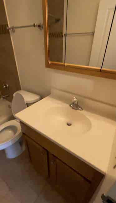 bath in Rogers park
