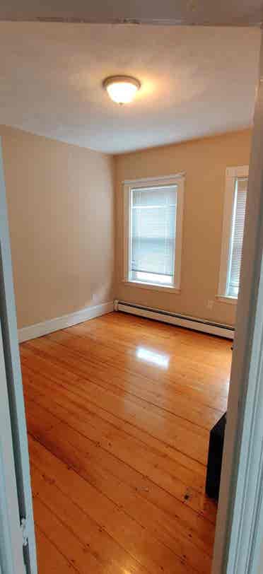 LISTING FOR JUNE MOVE IN