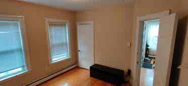 LISTING FOR JUNE MOVE IN