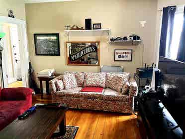 LISTING FOR JUNE MOVE IN