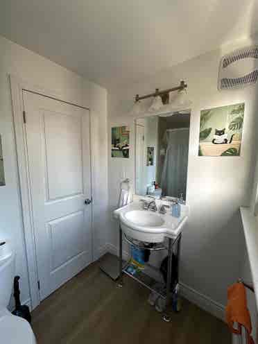 Furnished private room in Downtown