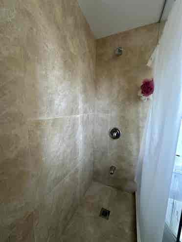 Furnished private room in Downtown