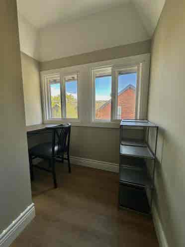 Furnished private room in Downtown