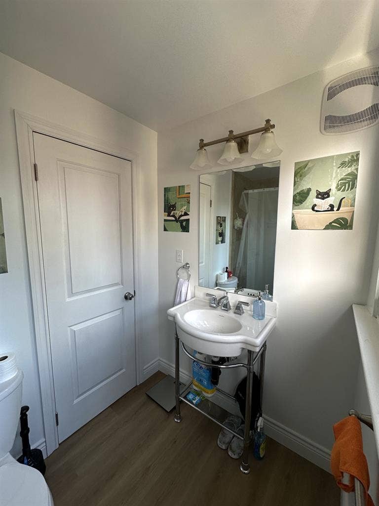 Furnished private room in Downtown