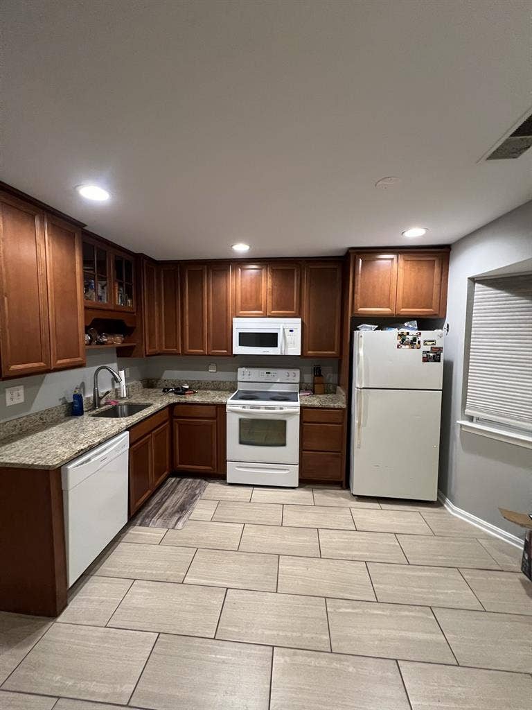 Looking for Roomate in Crofton Md