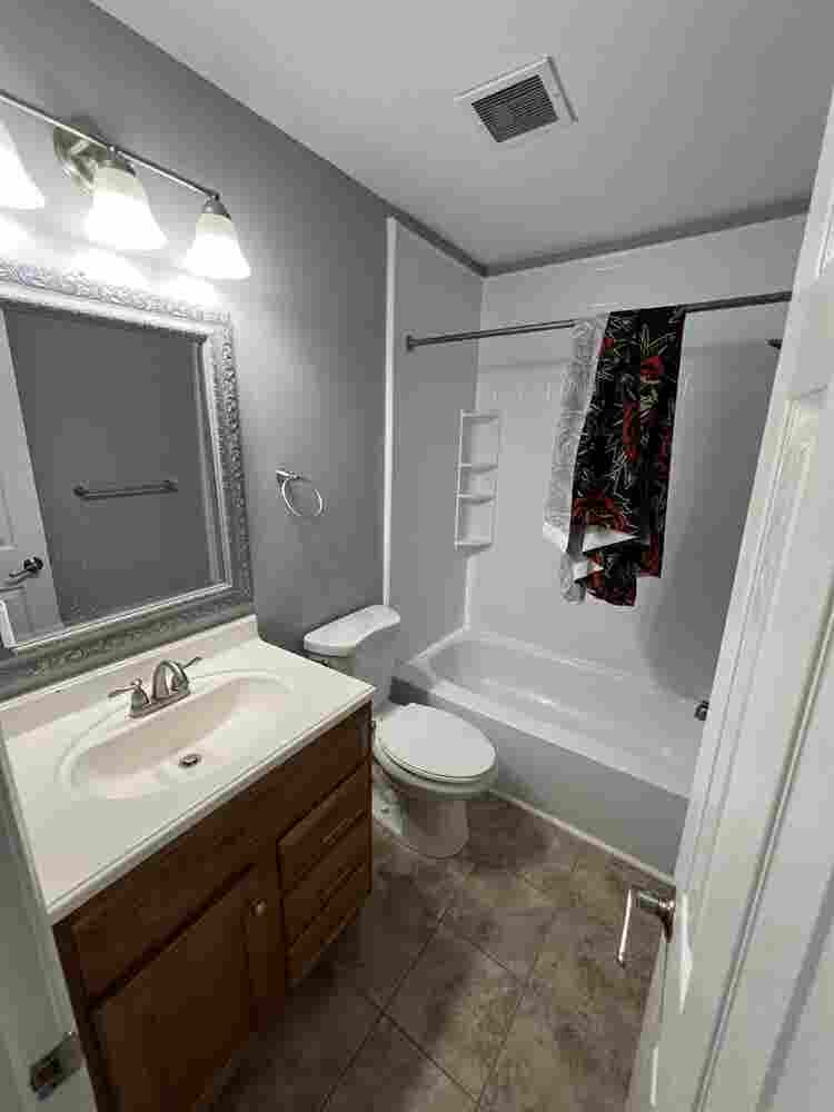 Looking for Roomate in Crofton Md