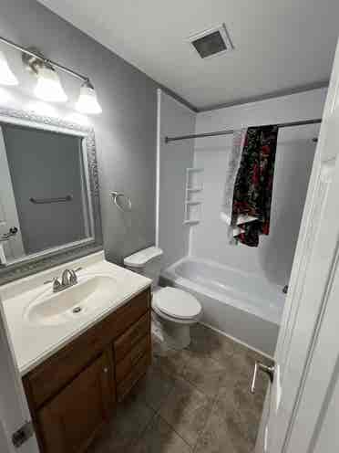 Looking for Roomate in Crofton Md