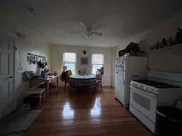 Cheap room for rent