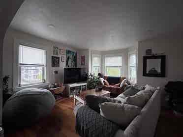 Cheap room for rent