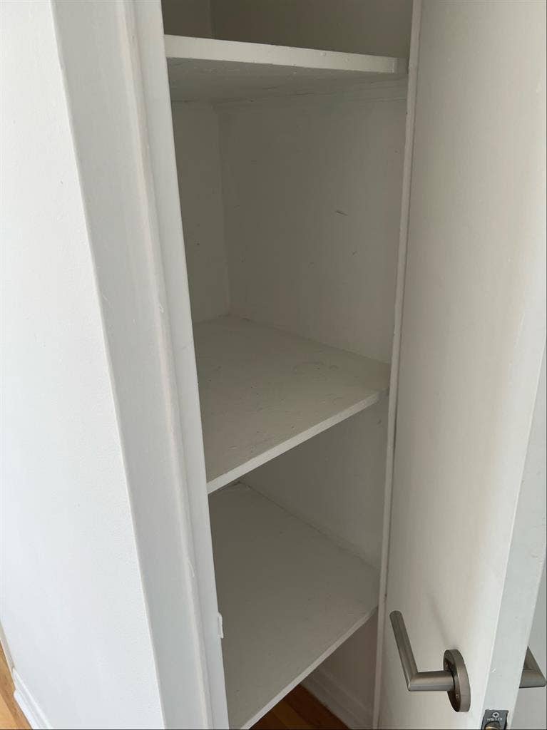 Colocataire besoin/Roomate needed