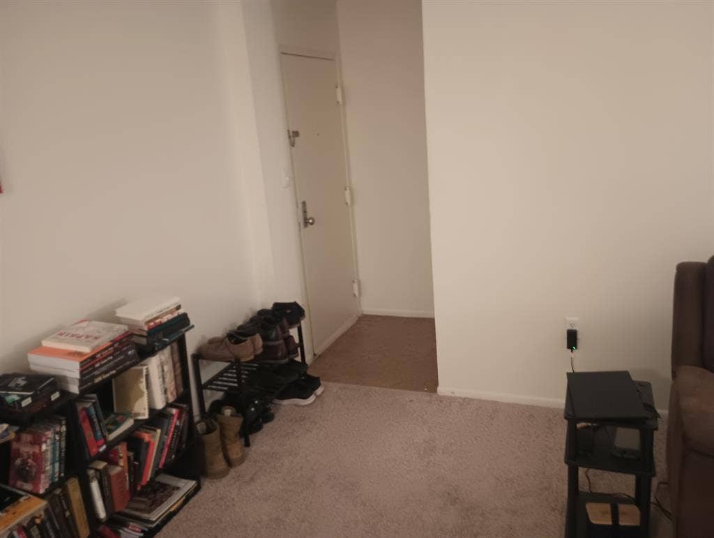 Summer Apt in Alexandria!