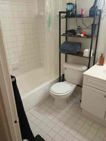 Summer Apt in Alexandria!