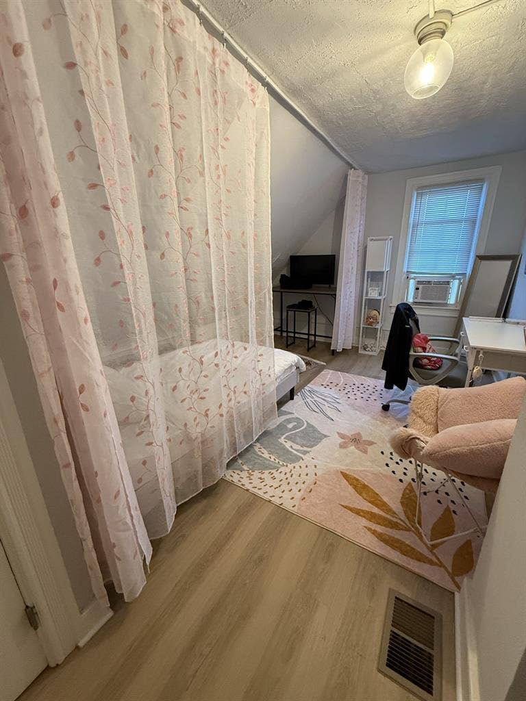 Room for Rent in Asbury Park