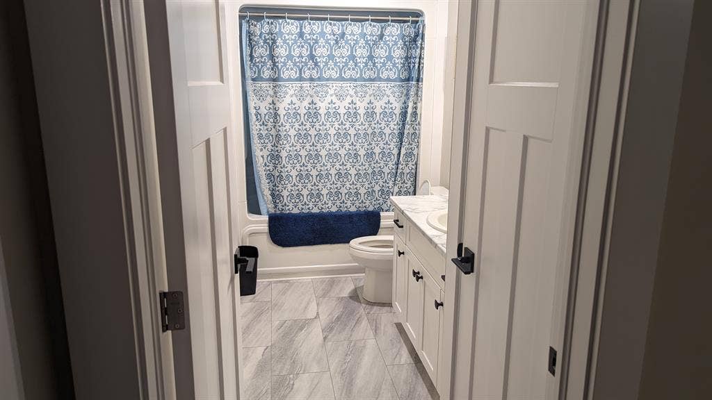 Private room and bath for rent