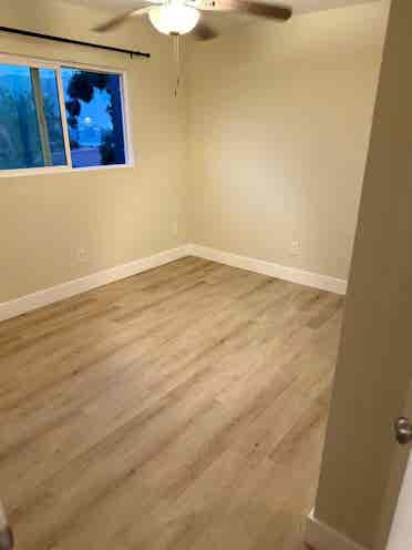 Room for rent in a  bath