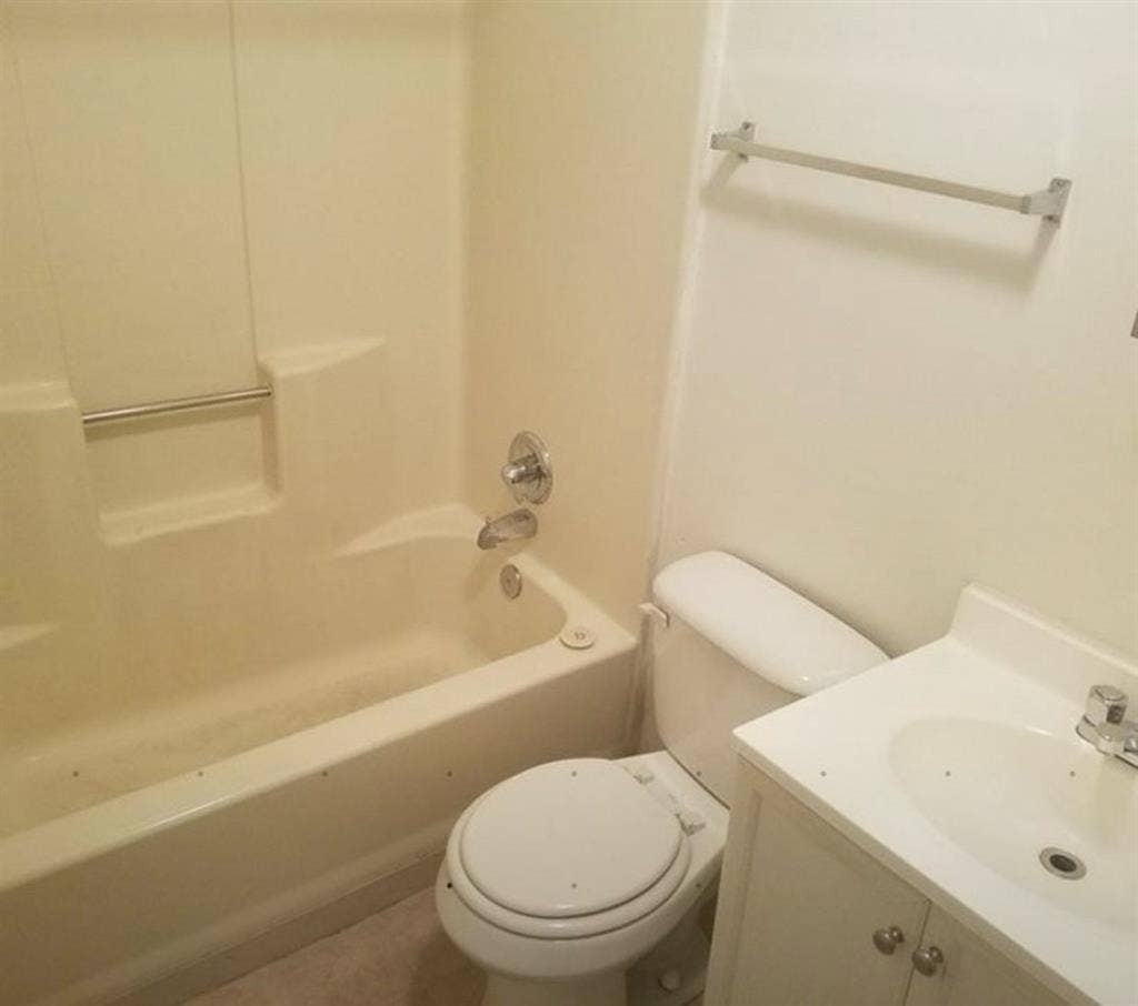 Two Rooms available!