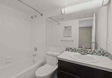 LOOKING FOR SUBLET