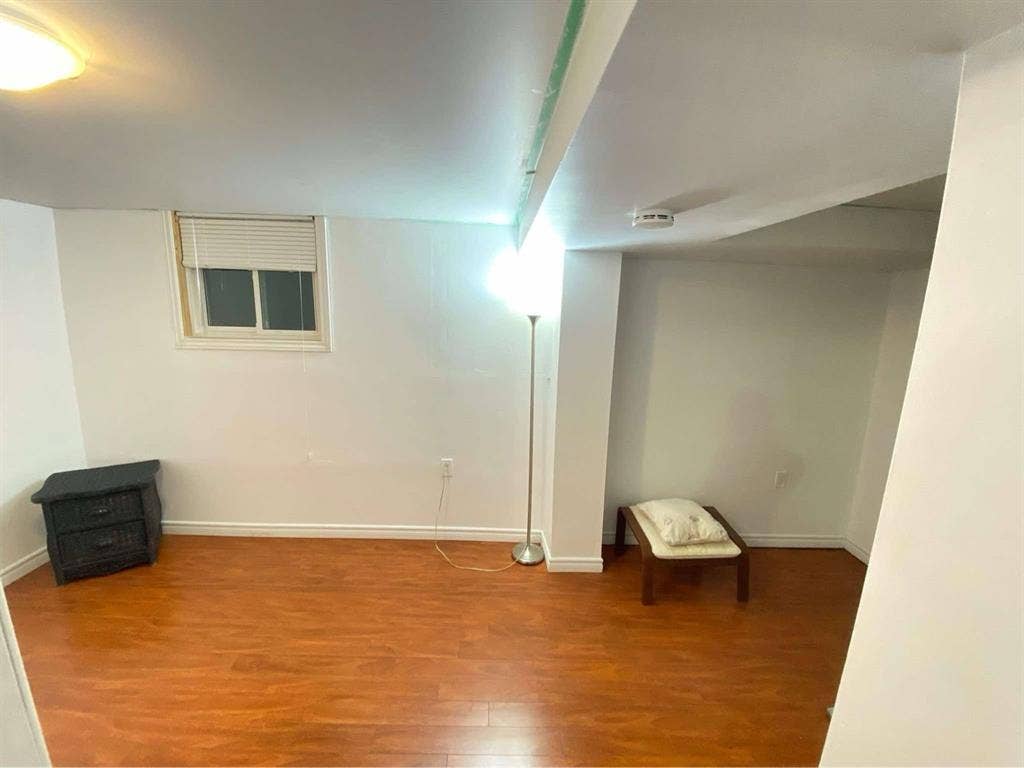 Separate entrance for rent