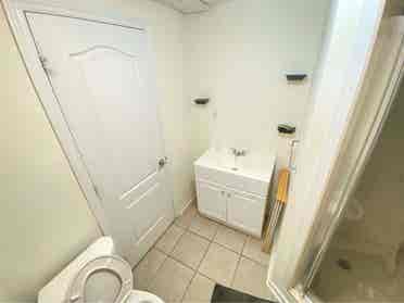 Separate entrance for rent