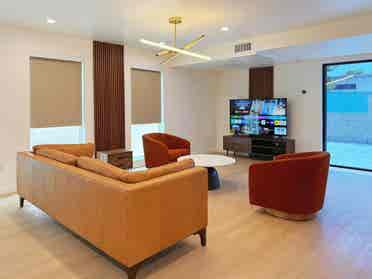 Los Feliz Private Suite - Brand New