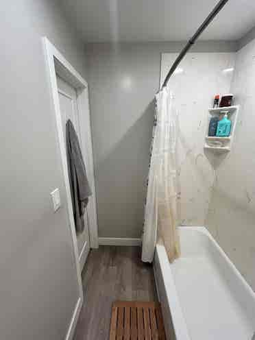 Looking for a roommate!