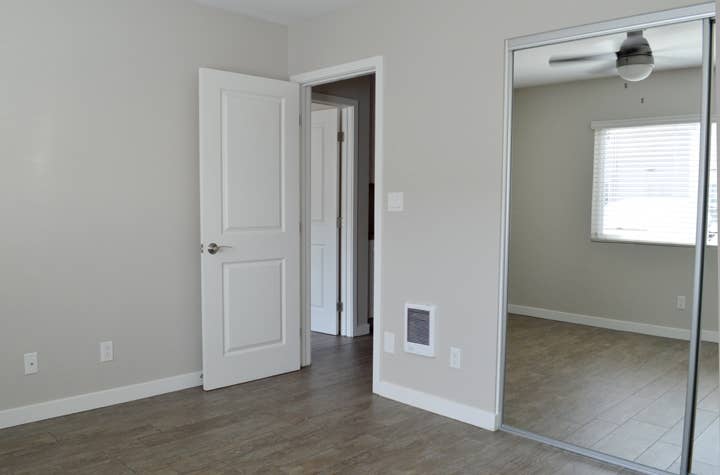 Looking for a roommate!