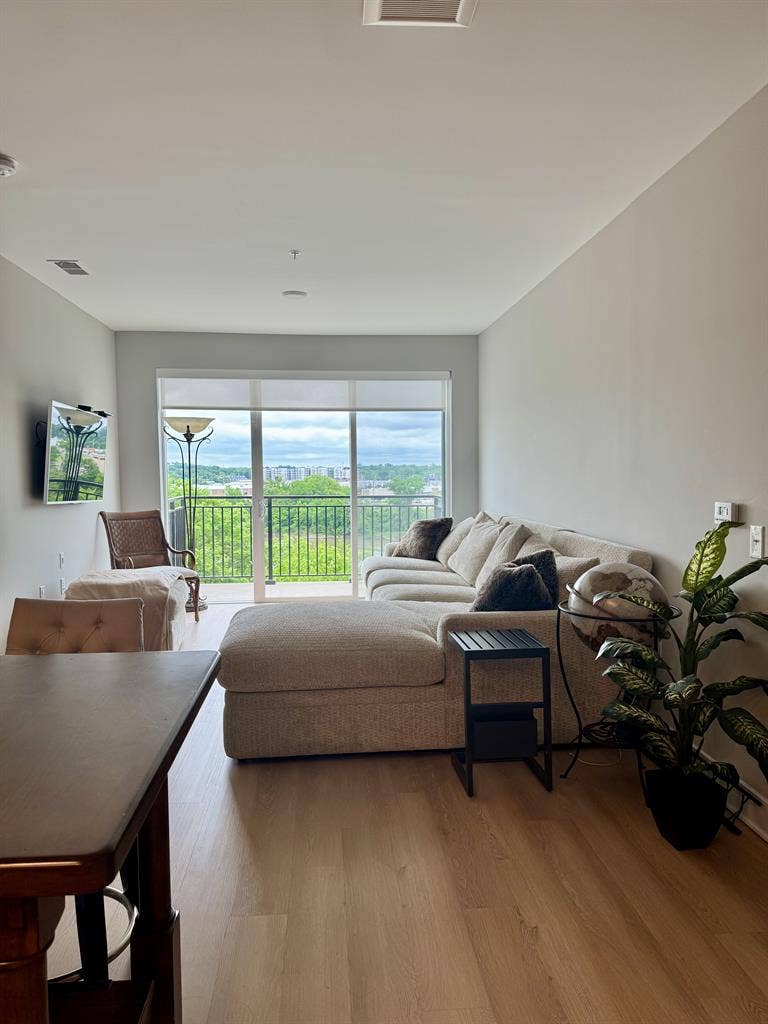 3BR Sublet in Germantown