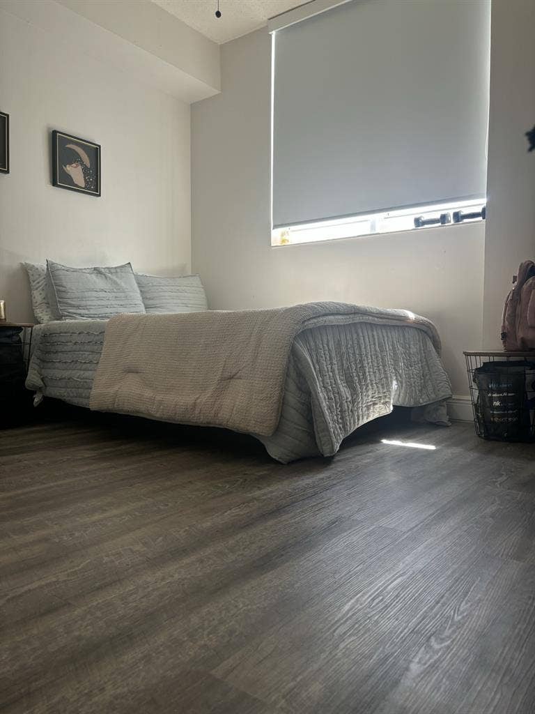 Looking for Female Roommate July