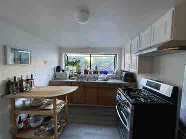 Summer Sublet in South Berkeley