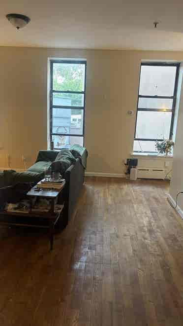 Room available now in Bed Stuy