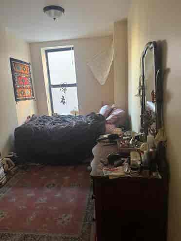 Room available now in Bed Stuy