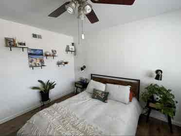 ISO Female Roomate 4 Primary Room!