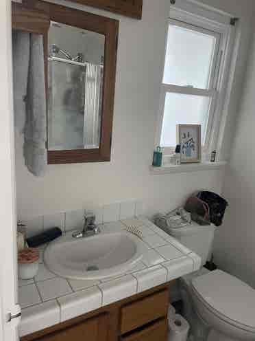 ISO Female Roomate 4 Primary Room!