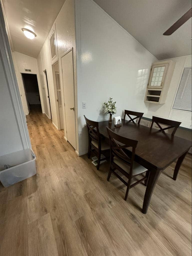 Nice room in a mobile home for rent
