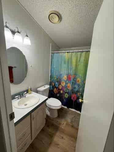 Nice room in a mobile home for rent