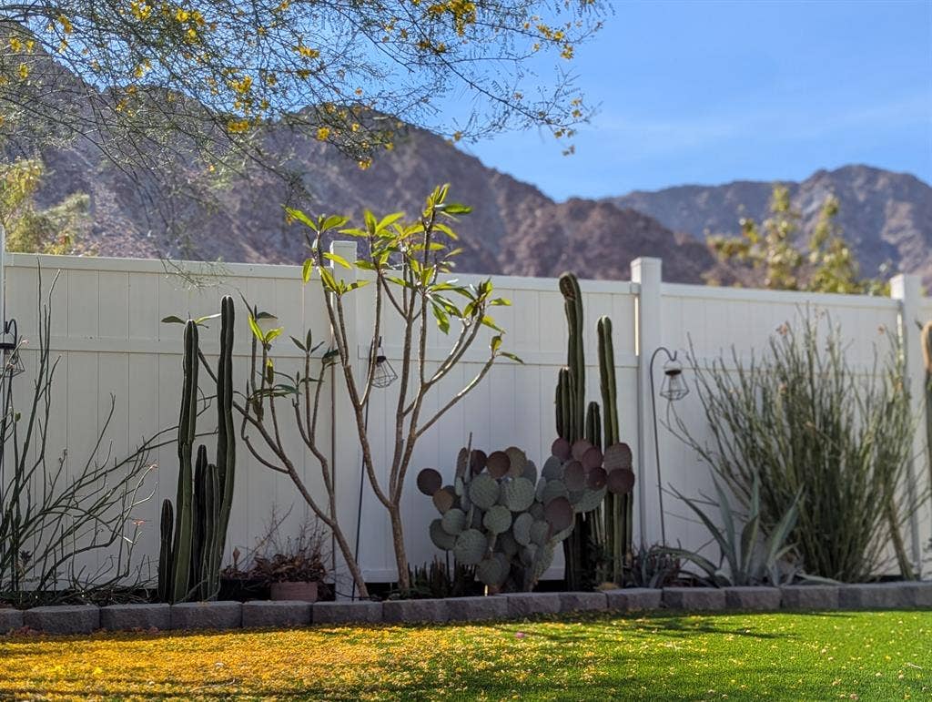 Room available in La Quinta cove