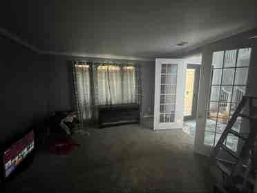 Looking for quiet roommate!
