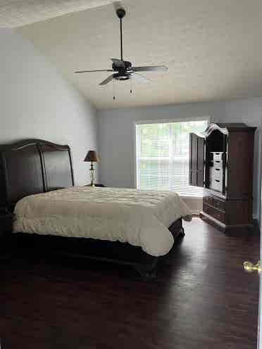 Kennesaw- Great Location