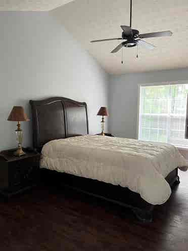 Kennesaw- Great Location