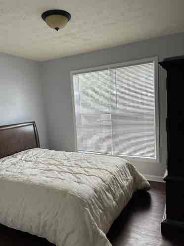 Kennesaw- Great Location