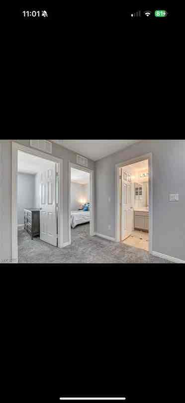 Private Upstairs Bedroom & Bath