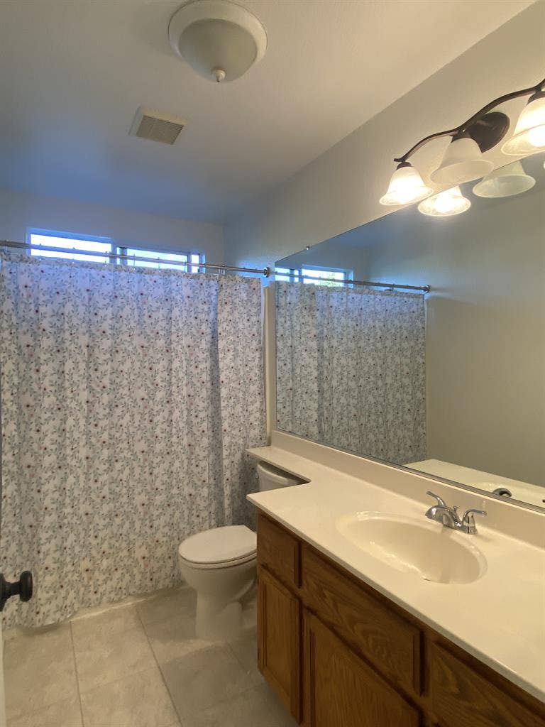 one private room, Elk Grove
