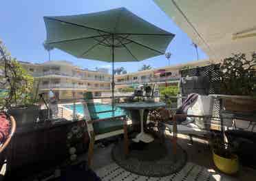 Lovely Apt on North Edge of WeHo